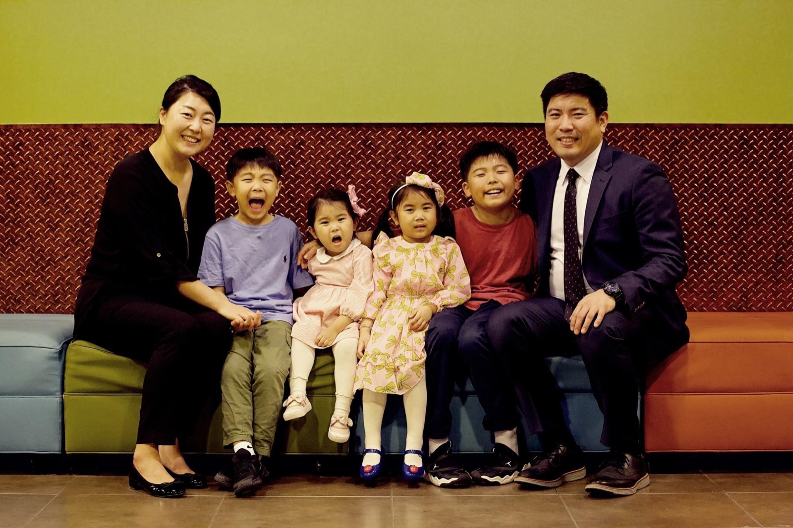 김포윤 담임목사 가족사진